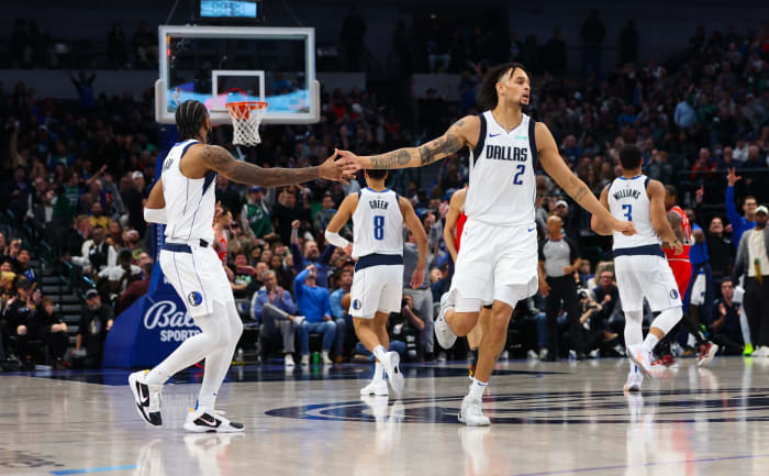 The Dallas Mavericks closed their game against the Chicago Bulls with a lineup that featured all players 24 years old and younger.
